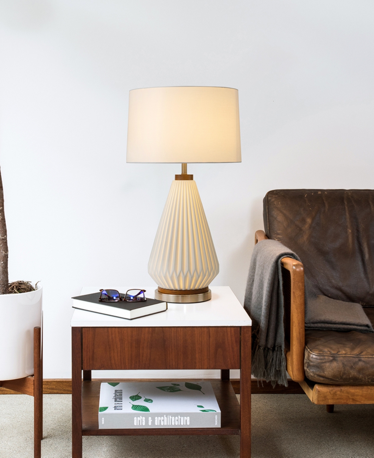 Nova Of California Concord 28" Switch Table Lamp In Walnut