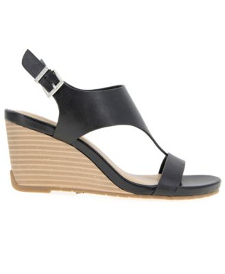 Women's Greatly Thong Almond Toe Wedge Sandals
