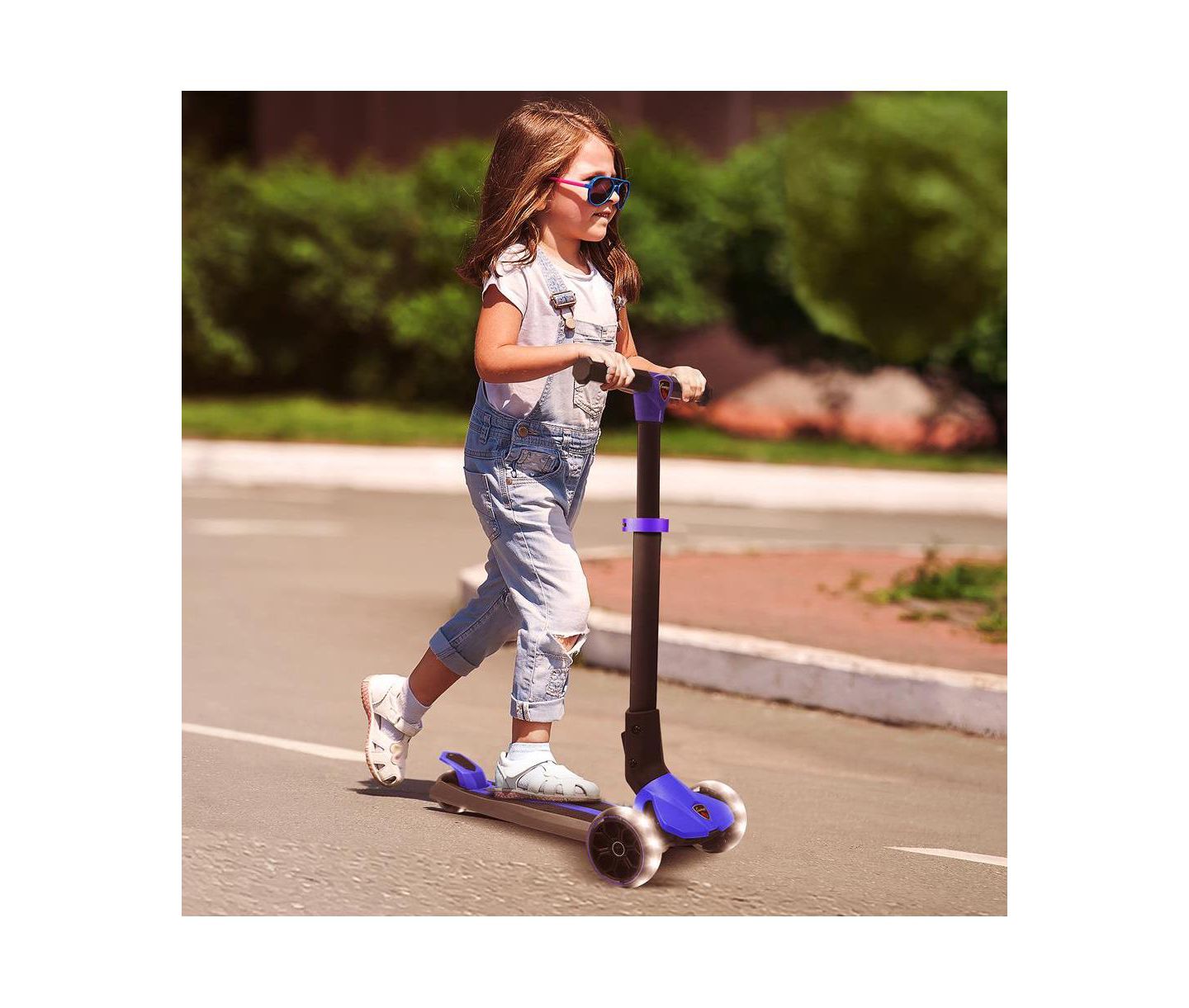 Детская игрушка Hurtle 3-Wheel Foldable Kids Scooter With LED Wheel Lights - Blue — фото 9