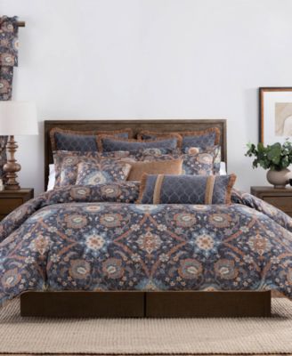 Harlow Velvet Decorative Pillow, 20" x 20"