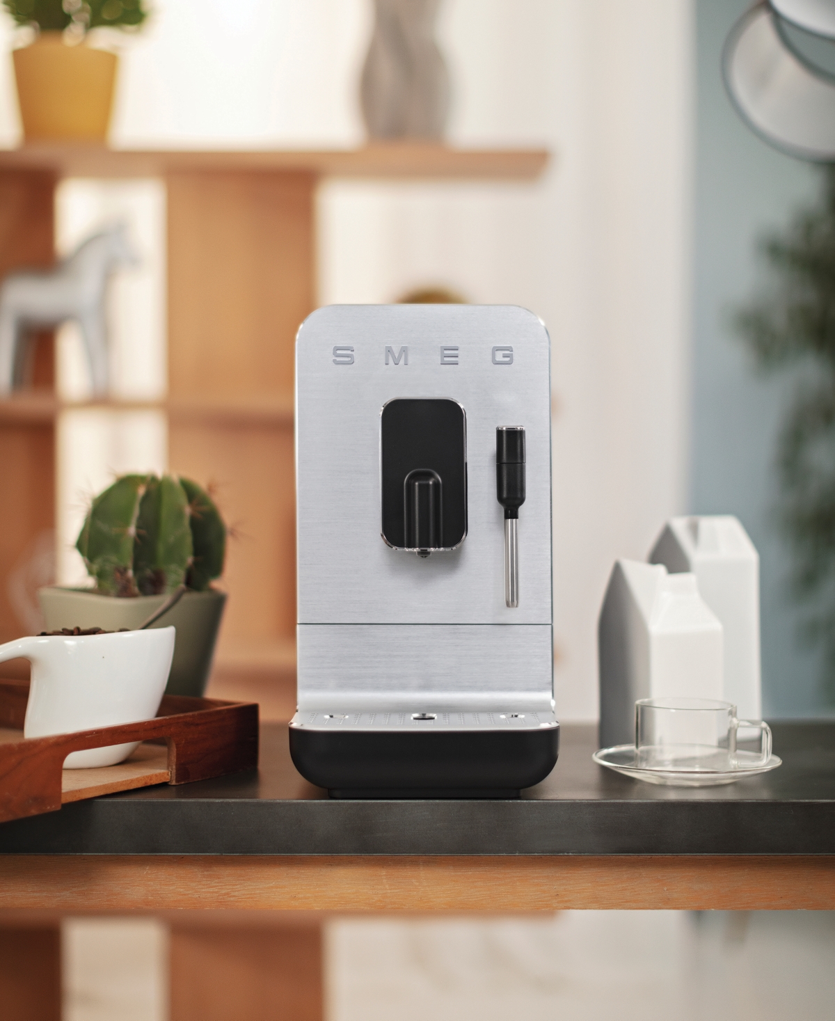 Smeg Contemporary Aesthetic Fully Automatic Coffee Machine With Steam Wand In Matte Black