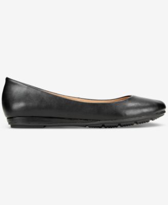 Women's Elsaa Cushioned Insoles Flats, Exclusively at Macy's