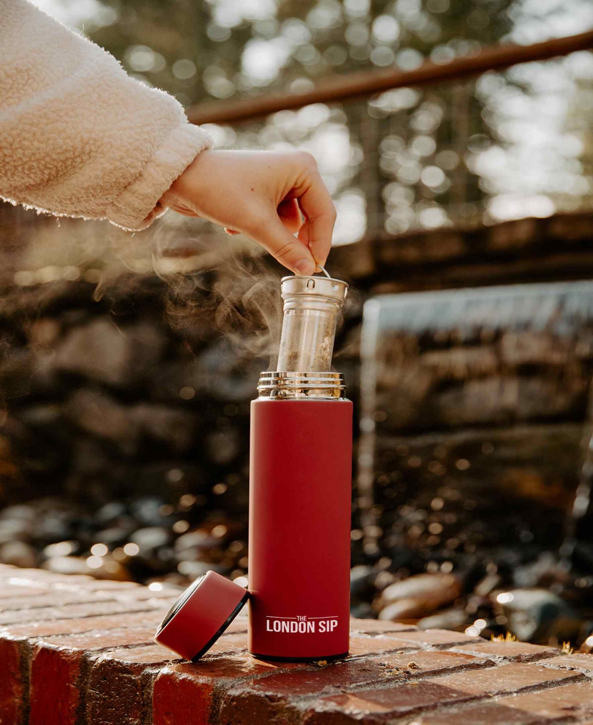 London Sip 16 Oz. Travel Tea Infuser In Red