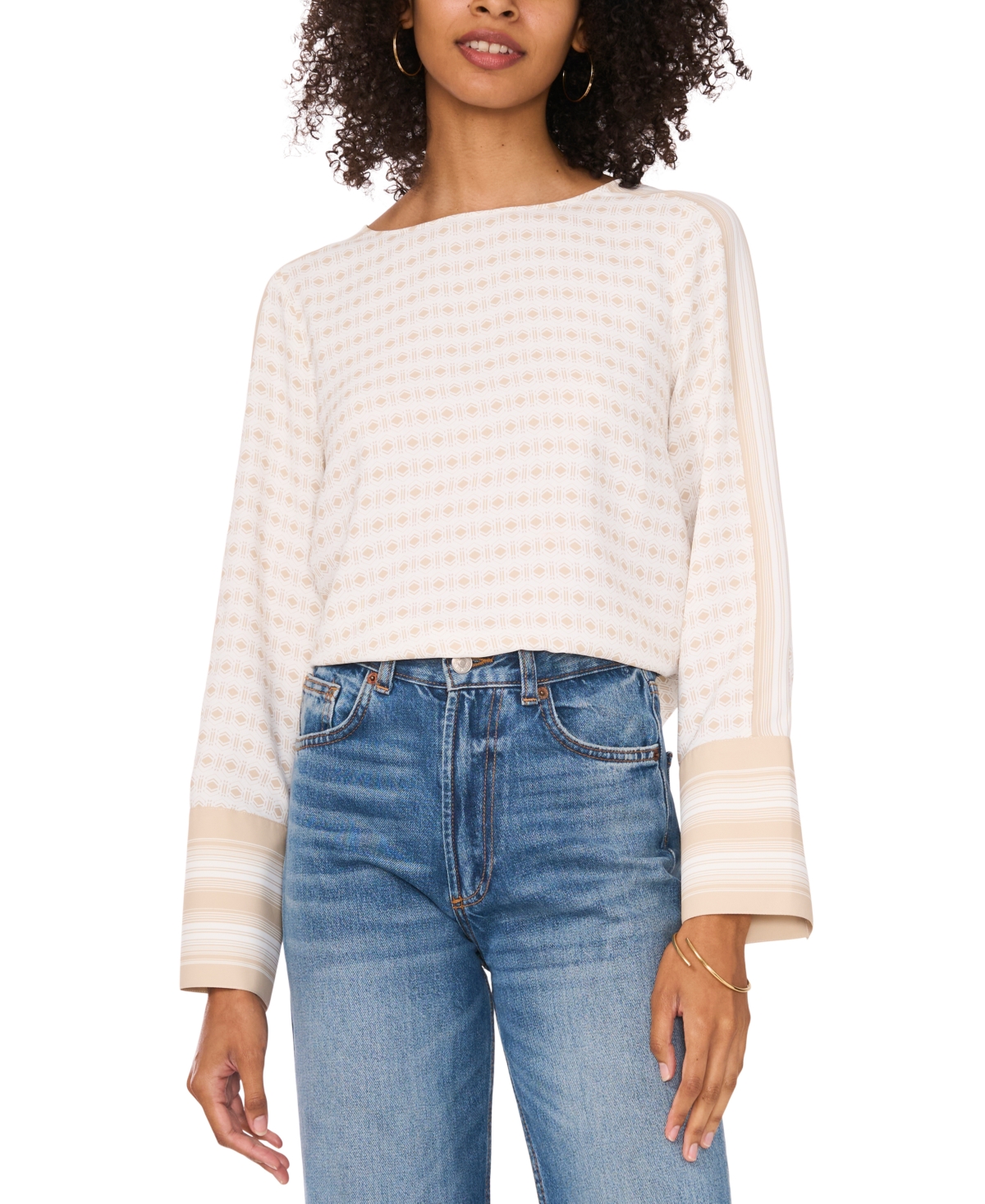 VINCE CAMUTO WOMEN'S PRINTED WIDE-CUFF BOAT-NECK TOP 