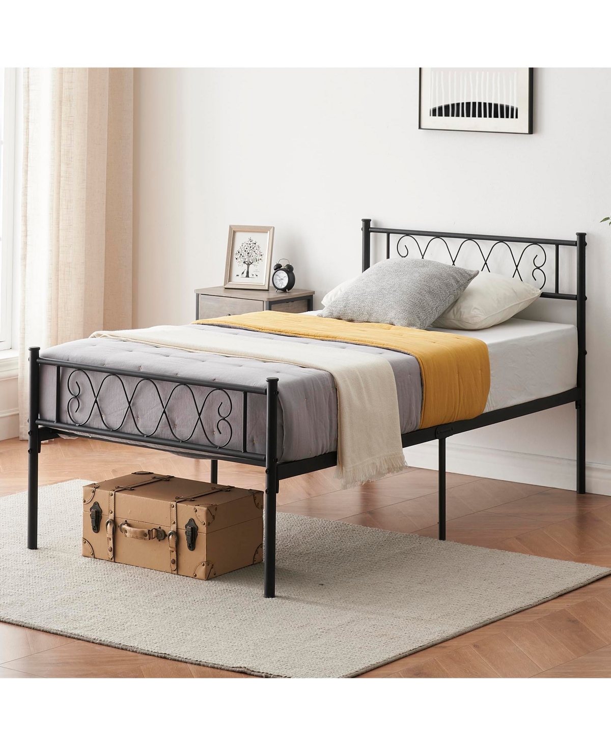 gaomon Twin Size Metal Platform Bed Frame with Headboard and Footboard, Heart Shaped Bed Frame