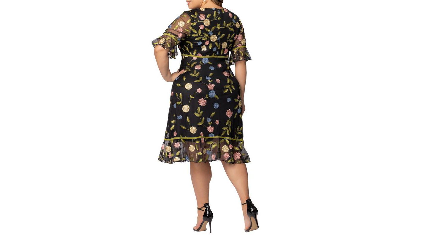 Женское платье Kiyonna Plus Size Wildflower Embroidered Floral Mesh Cocktail, цвет: С принтом — фото 2