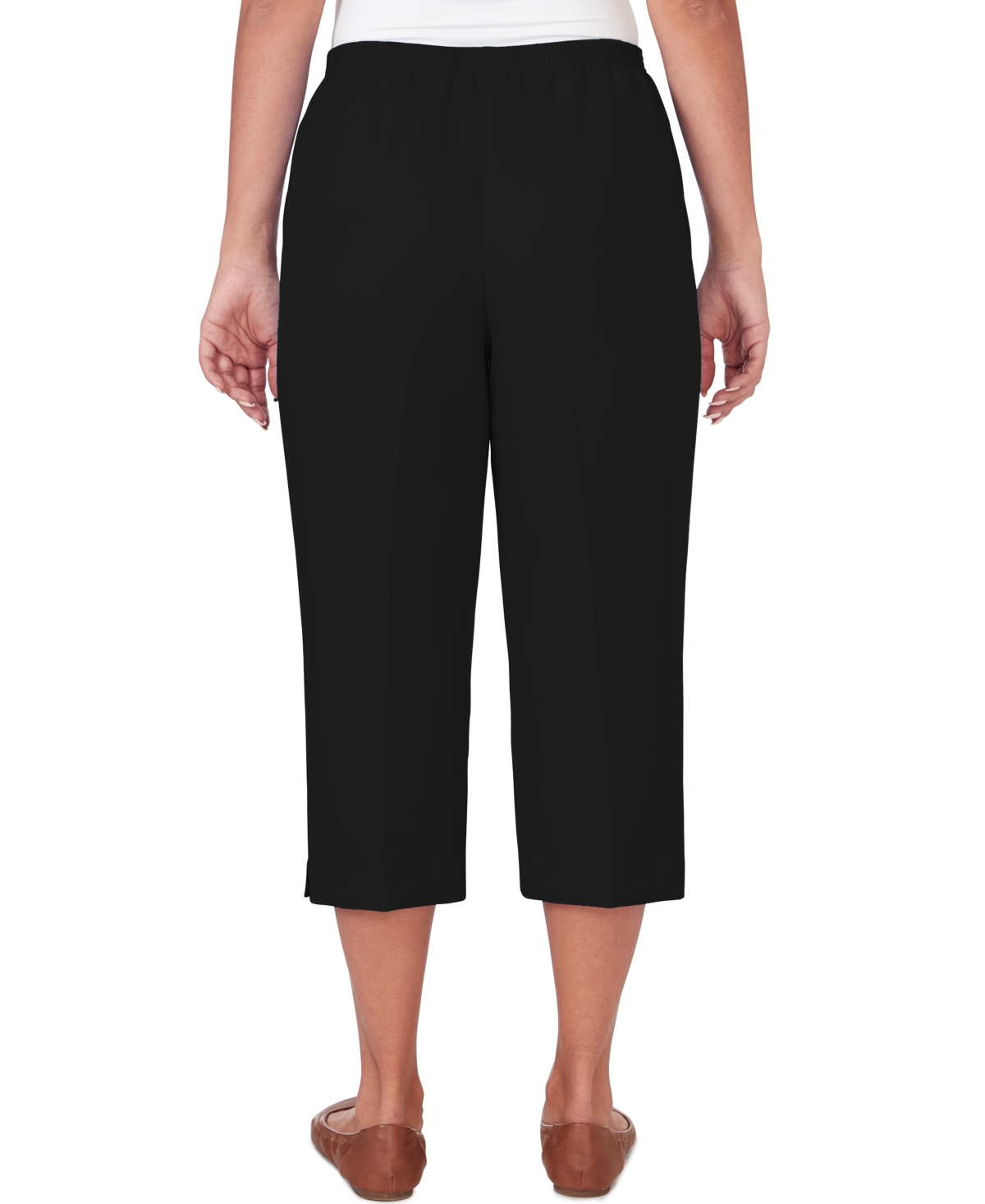 Alfred Dunner Petite Classic Stretch Waist Accord Button Hem Capri Pants In Black