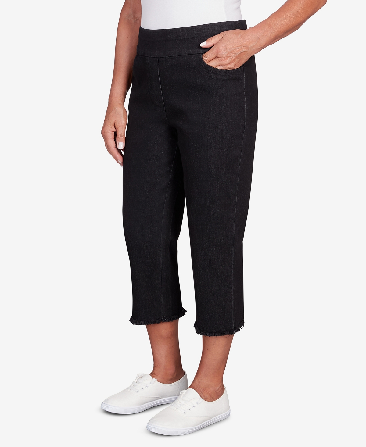 Alfred Dunner Petite Classic Neutrals Superstretch Frayed Hem Denim Capri Pants In Black