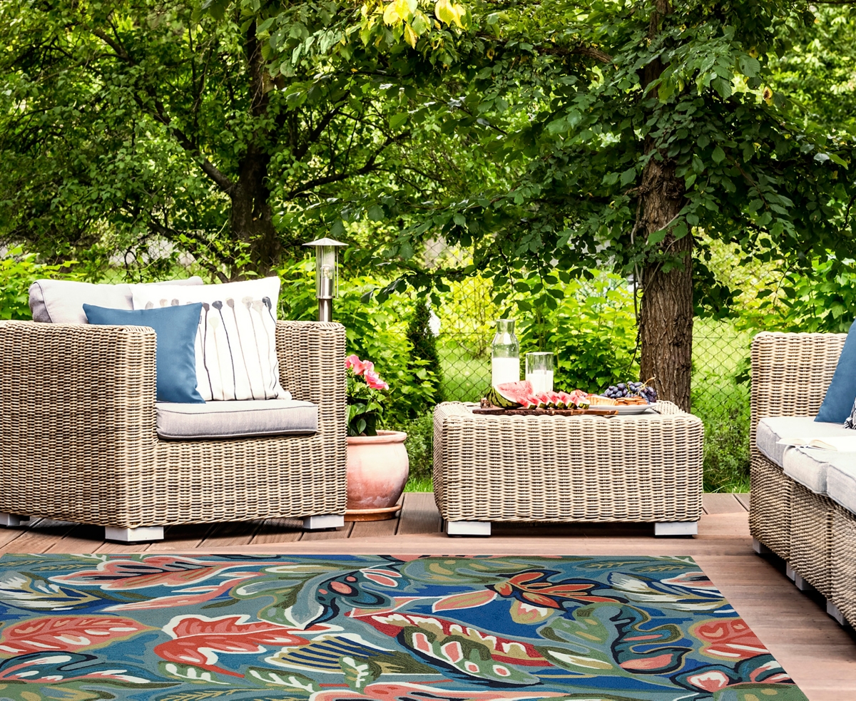 Liora Manne' Capri on Holiday 3'6"x5'6" Area Rug