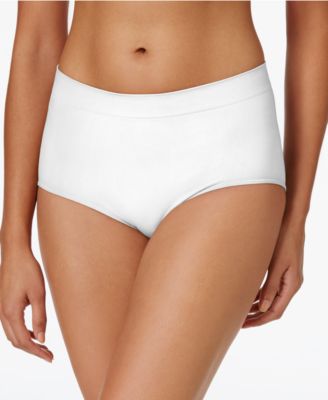 Women's One Smooth U All Over Smoothing Brief Underwear 2361