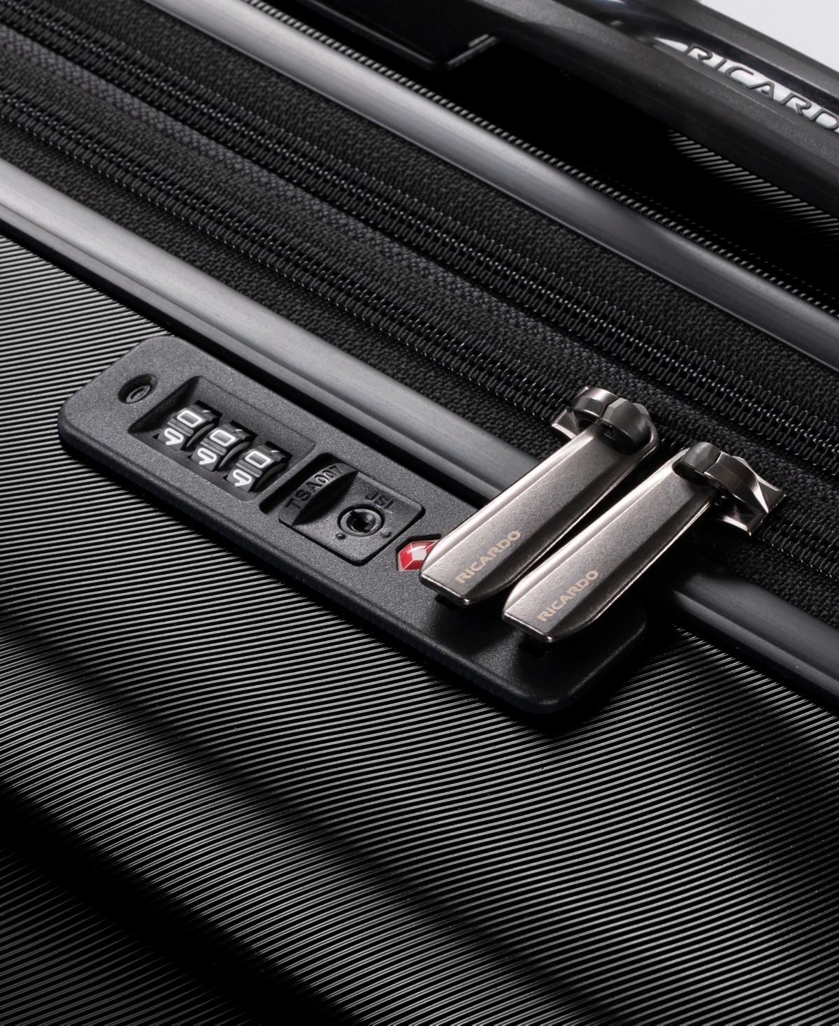 Ricardo Palm Springs 25" Hardside Check-in Spinner Suitcase In Onyx
