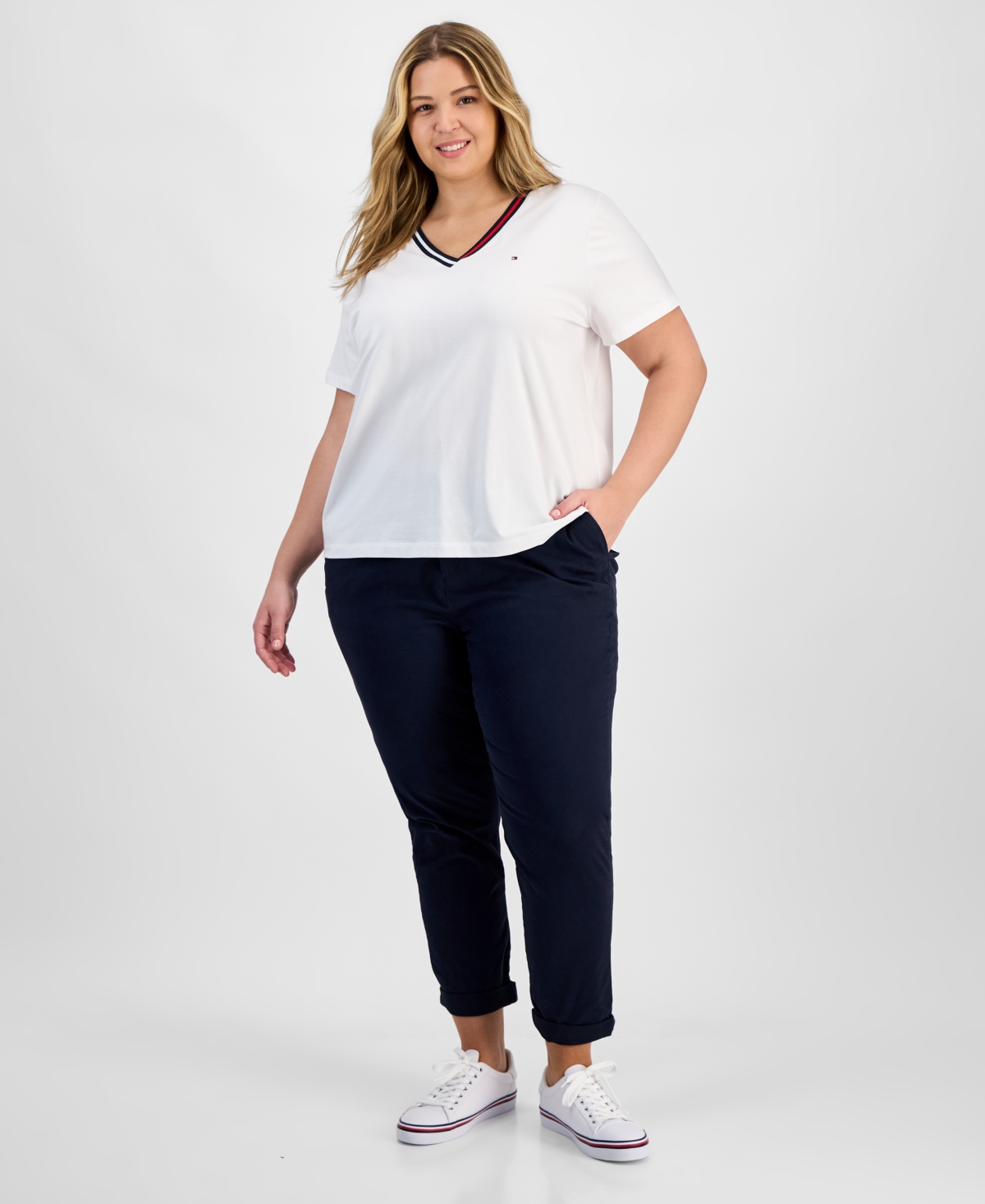 TOMMY HILFIGER PLUS SIZE CONTRAST TRIM V-NECK TOP 