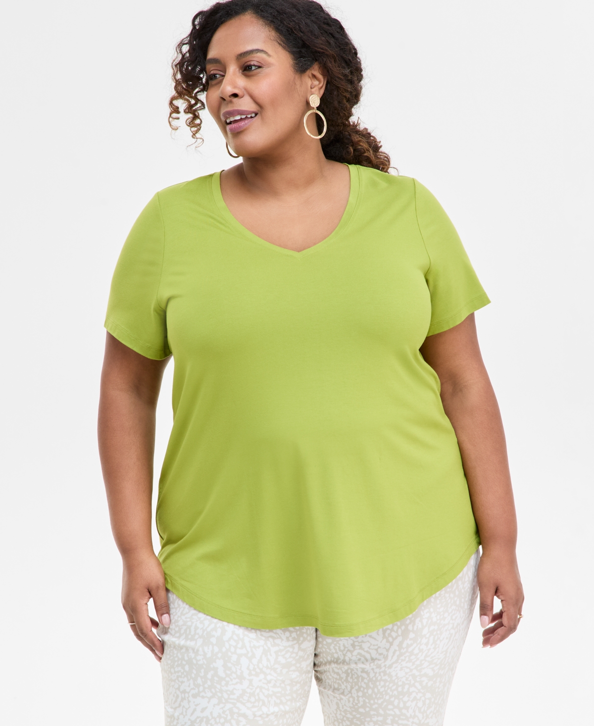 JM COLLECTION PLUS SIZE V-NECK SHORT-SLEEVE TOP, EXCLUSIVELY AT MACY'S 