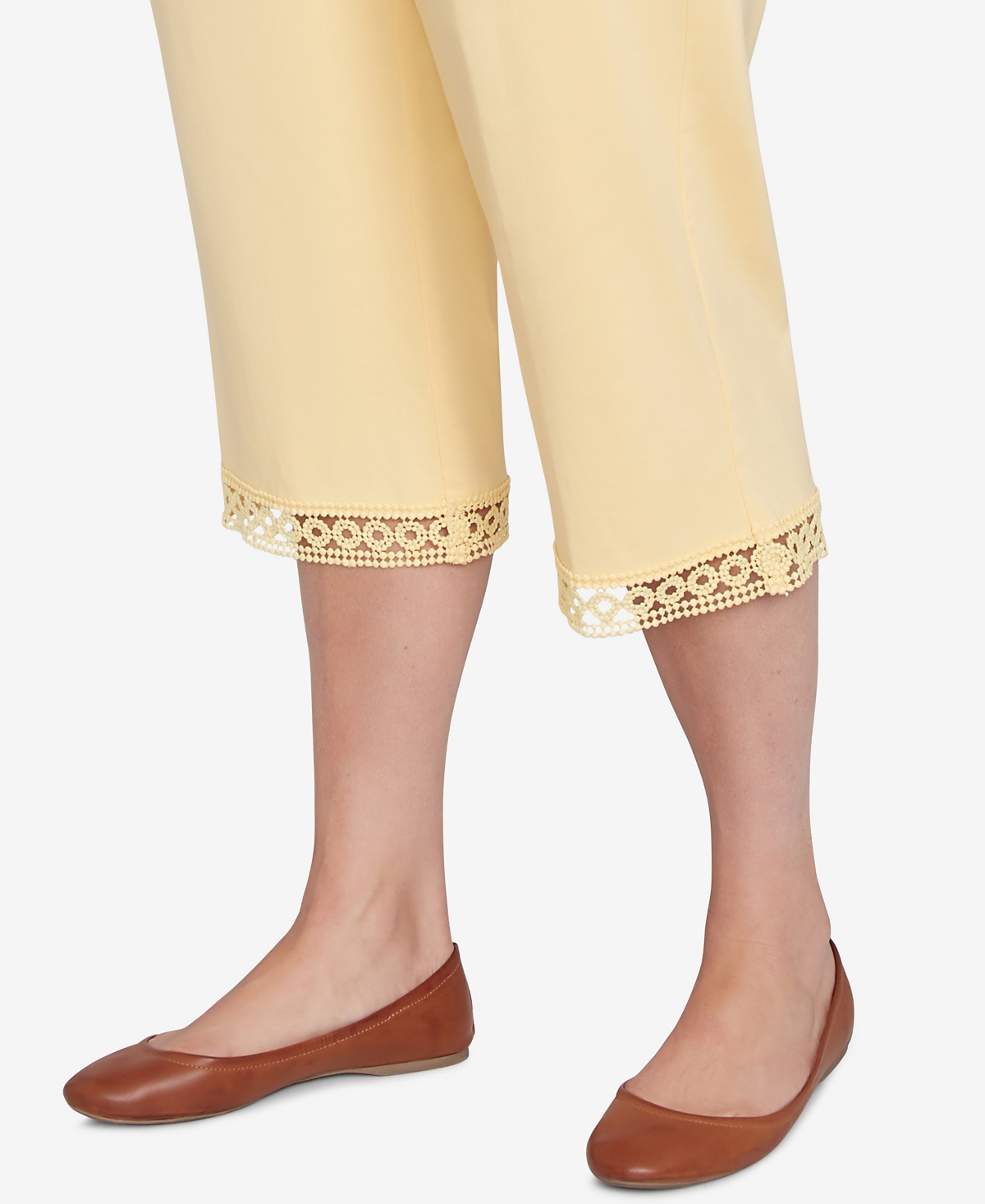 Alfred Dunner Plus Size Dress Code Comfort Allure Embellished Capri Pants In Buttercup