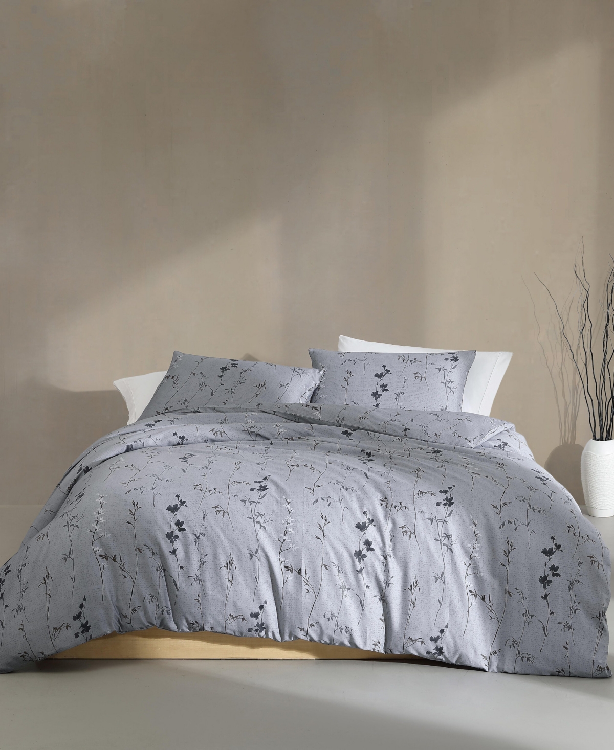 Calvin Klein Wildflower Cotton Sateen 3-Pc. Comforter Set