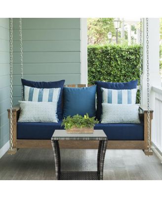 Outdoor Patio Wicker Side Table Stylish and Durable Table for Garden, Deck, or Patio Use