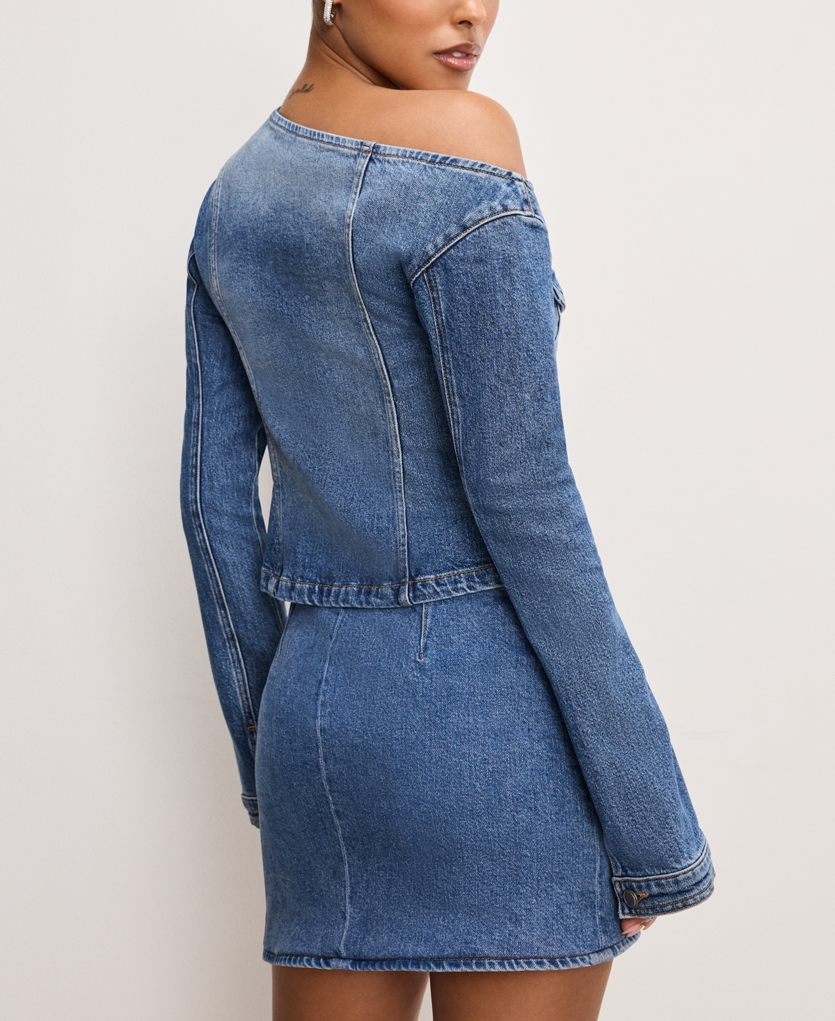 Shop Good American Women's Asymmetric-neck Denim Shirt In Indigo