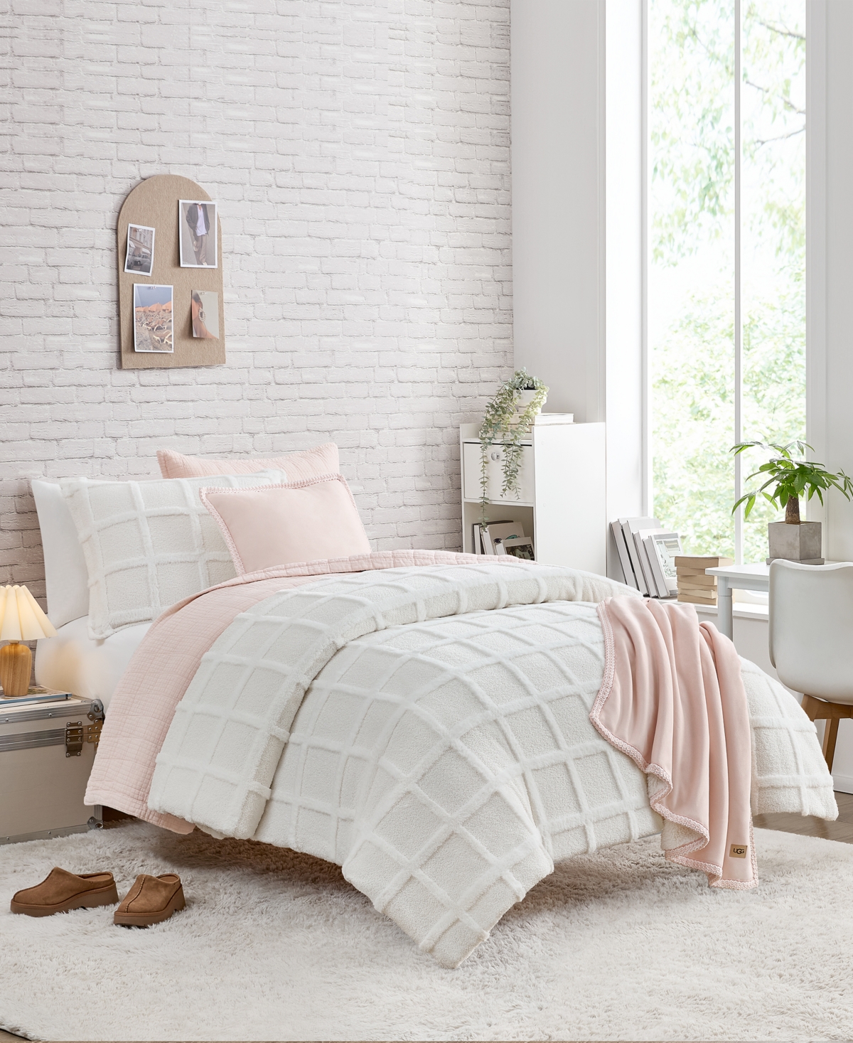 Ugg Hardison Comforter Set