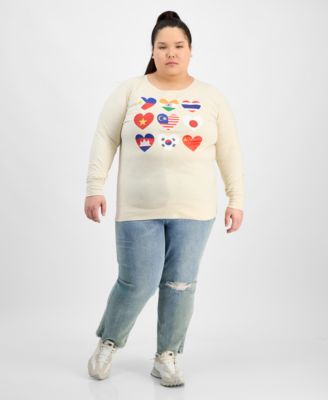 Trendy Plus Size Cotton AAPI Hearts Graphic Top