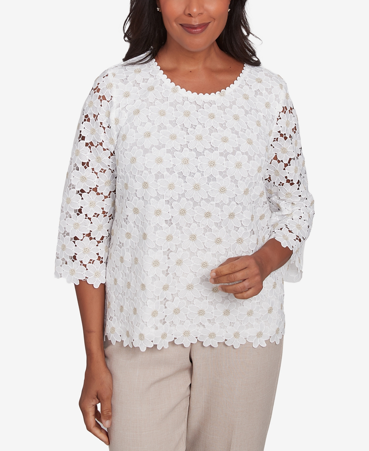 Women's Kensington Gardens Daisy Woven Lace Crew Neck Top - Ivory