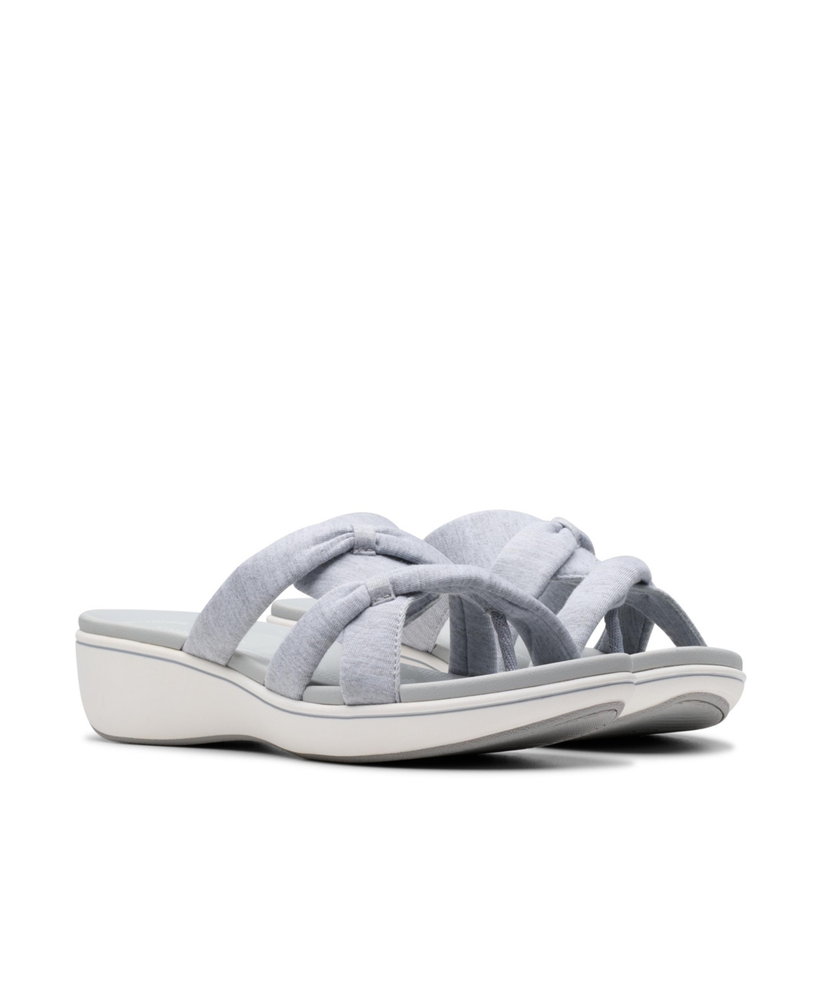 Clarks Cloudsteppers Women's Breeze Rae Cam Slip-on Flat Sandals In Light Gray Textile