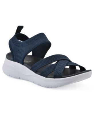 White Mountain Women's Charry Round Toe Flat Sandals