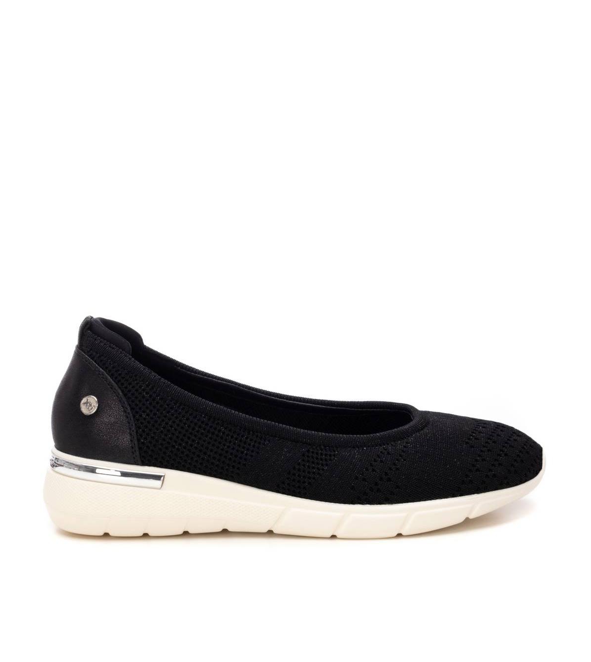 Women's Ballet Flats By Xti - Black