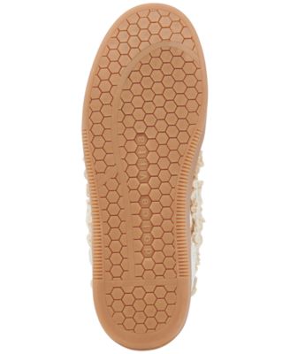 Women's Notice Lace Low Profile Lace-Up Sneakers