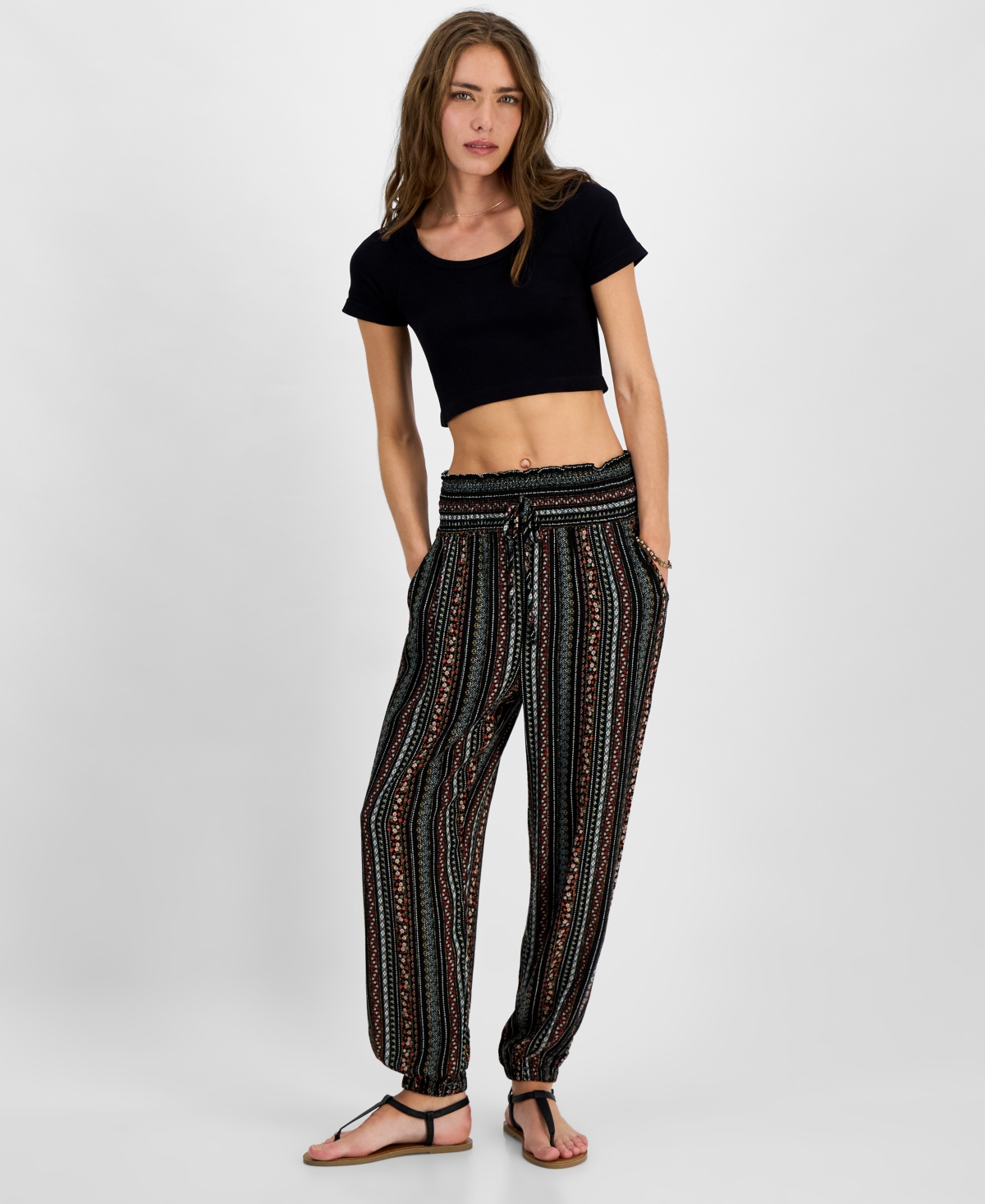 Juniors' Smocked-Waist Joggers Pants - Black/Lurex
