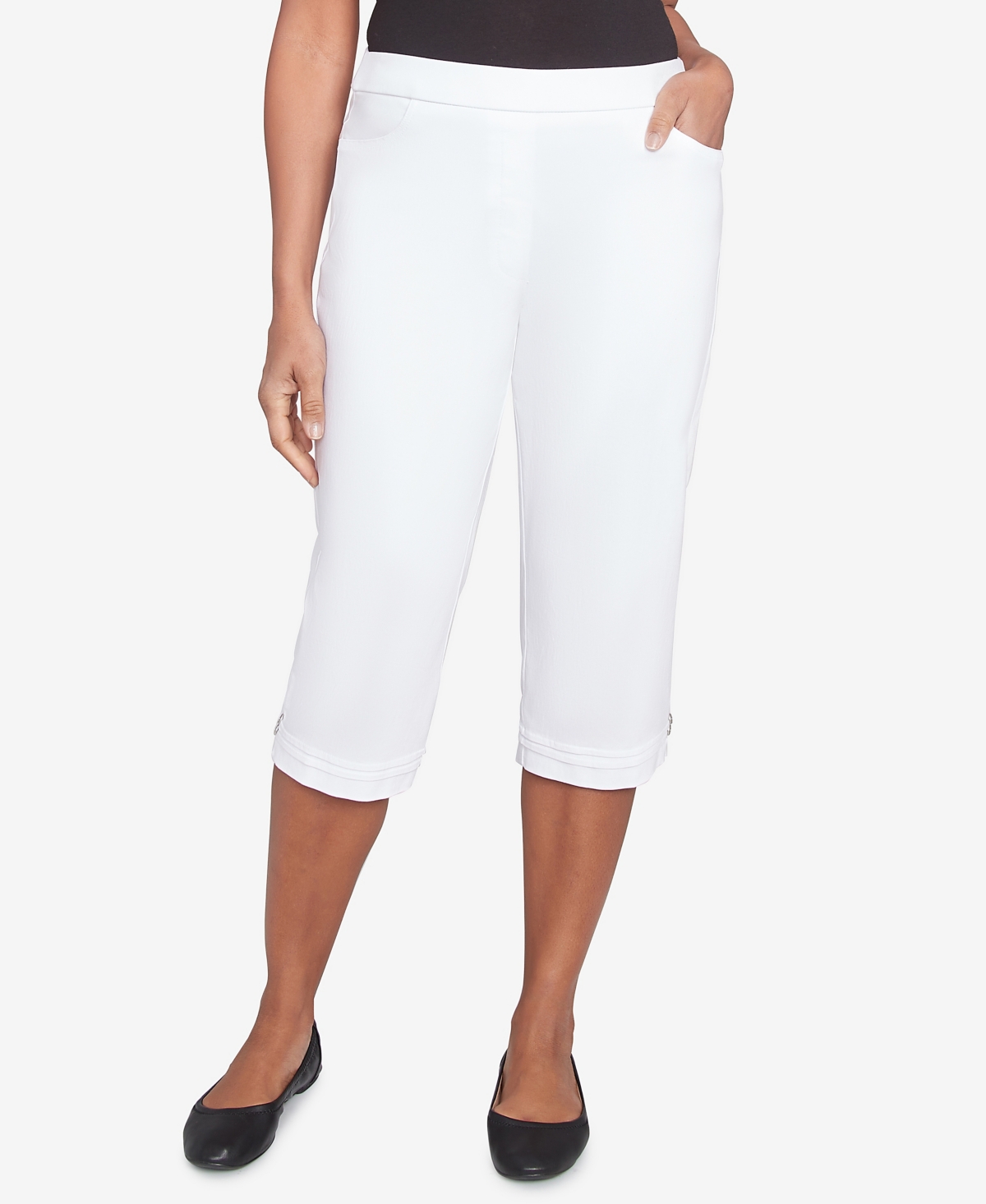 Alfred Dunner Petite Parrot Cay Novelty Cuff Tummy Control Capri Pants In White