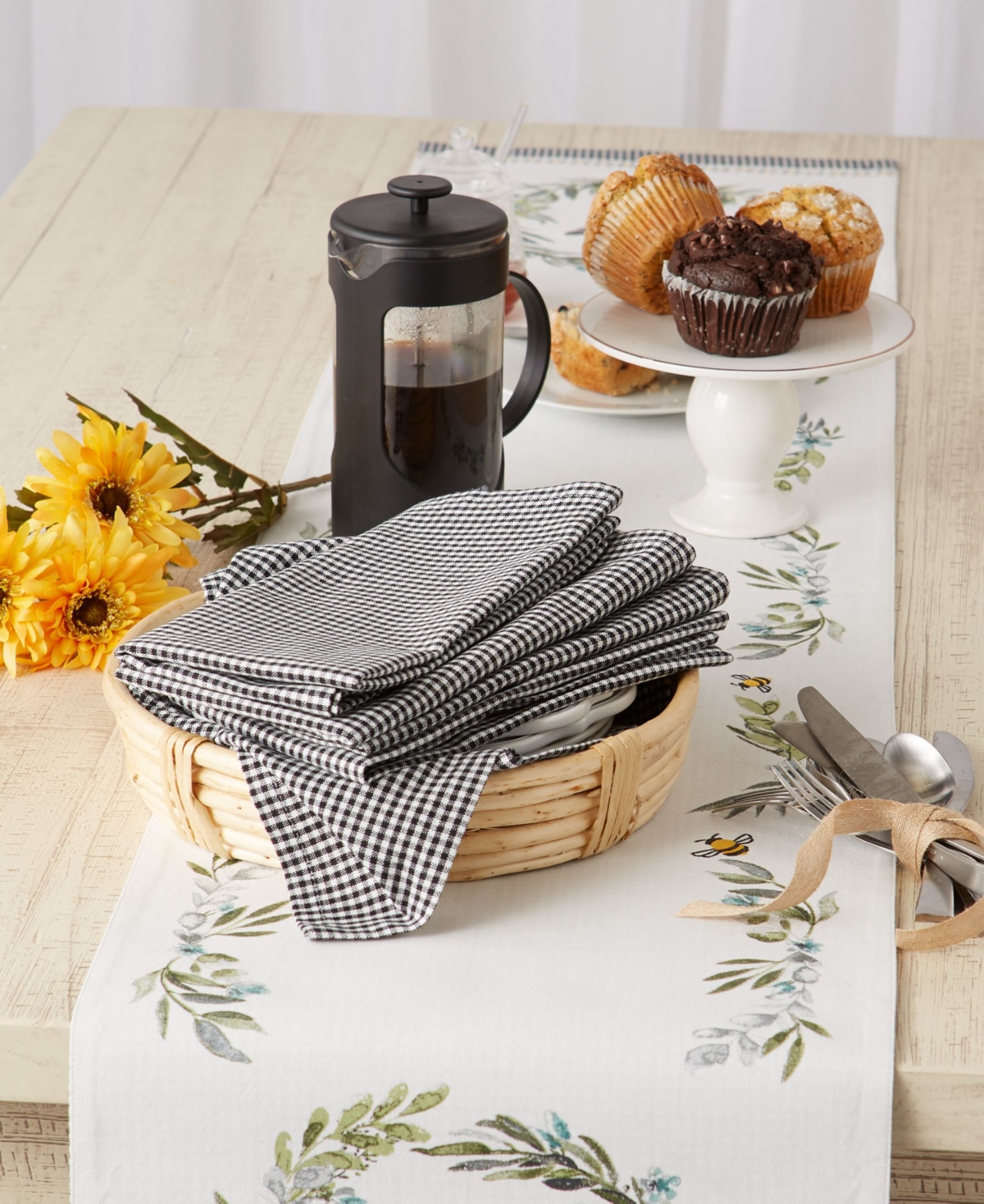 Design Imports Gingham Small Check Napkin, Set Of 6 In Black