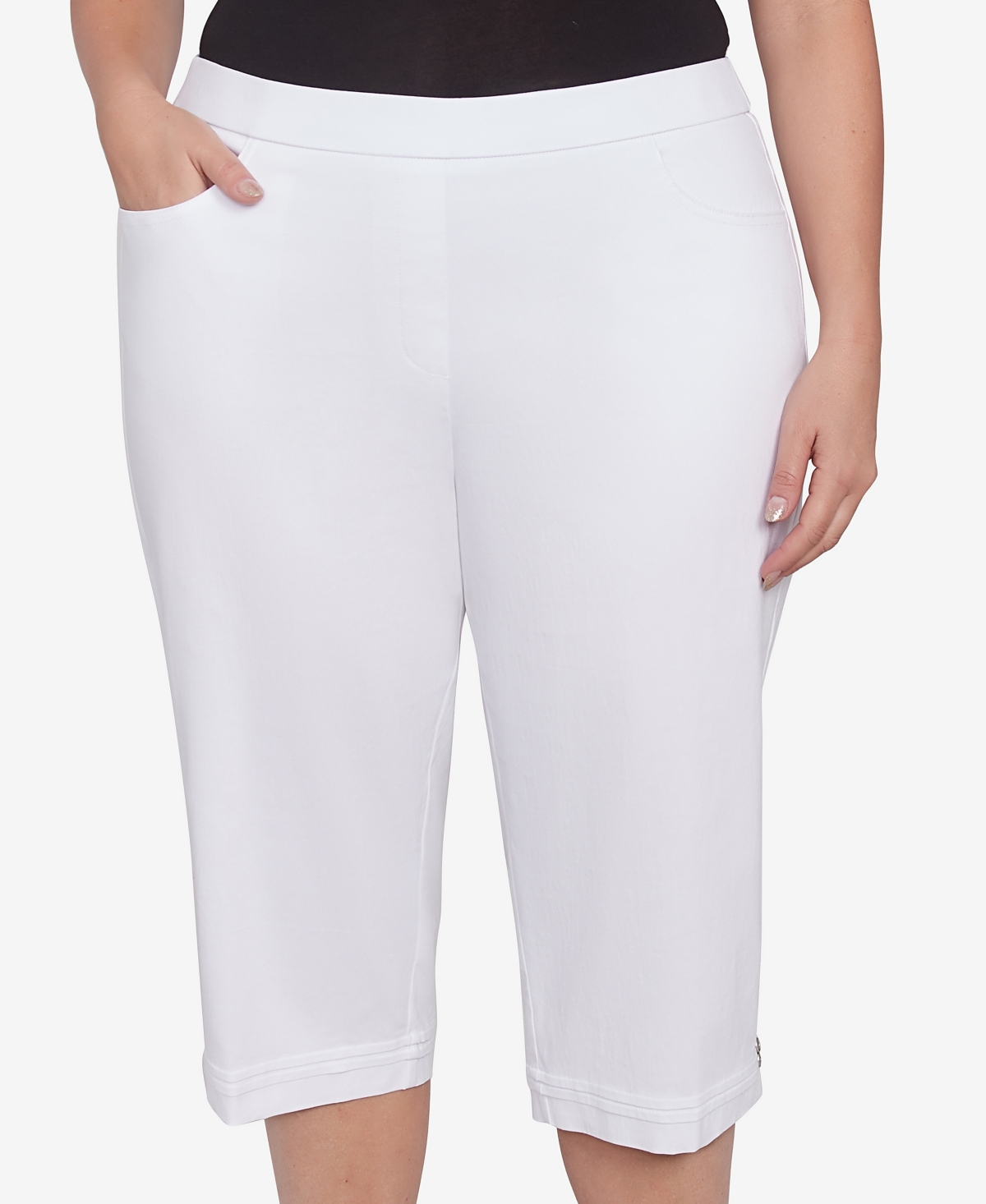 Alfred Dunner Plus Size Parrot Cay Novelty Cuff Tummy Control Capris Pants In Pure White