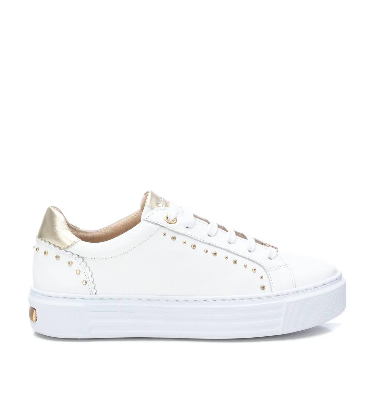 Carmela Collection Women's Leather Casual Sneakers By Xti - White