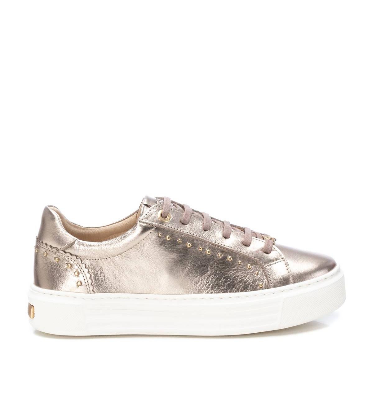 Carmela Collection Women's Leather Casual Sneakers By Xti - White