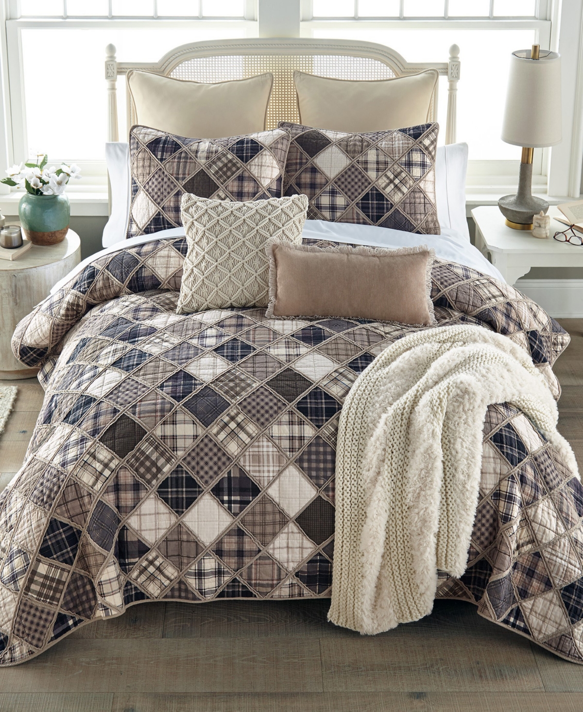Donna Sharp Driftwood 3-pc. Cotton Pieced Heavyweight Quilt Set, Queen In Multi