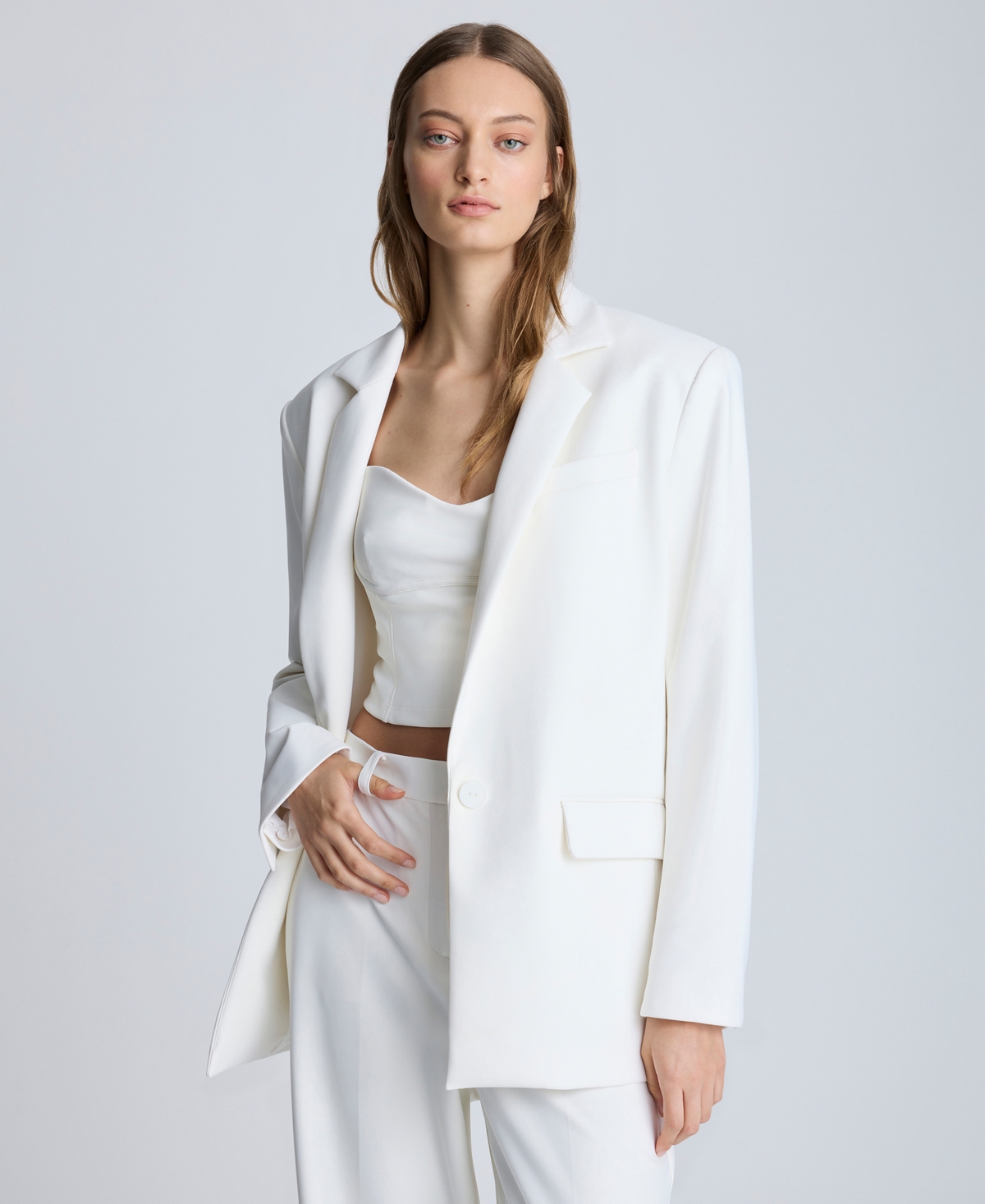 Kenneth Cole Balance Stretch One Button Boyfriend Jacket In Pure White