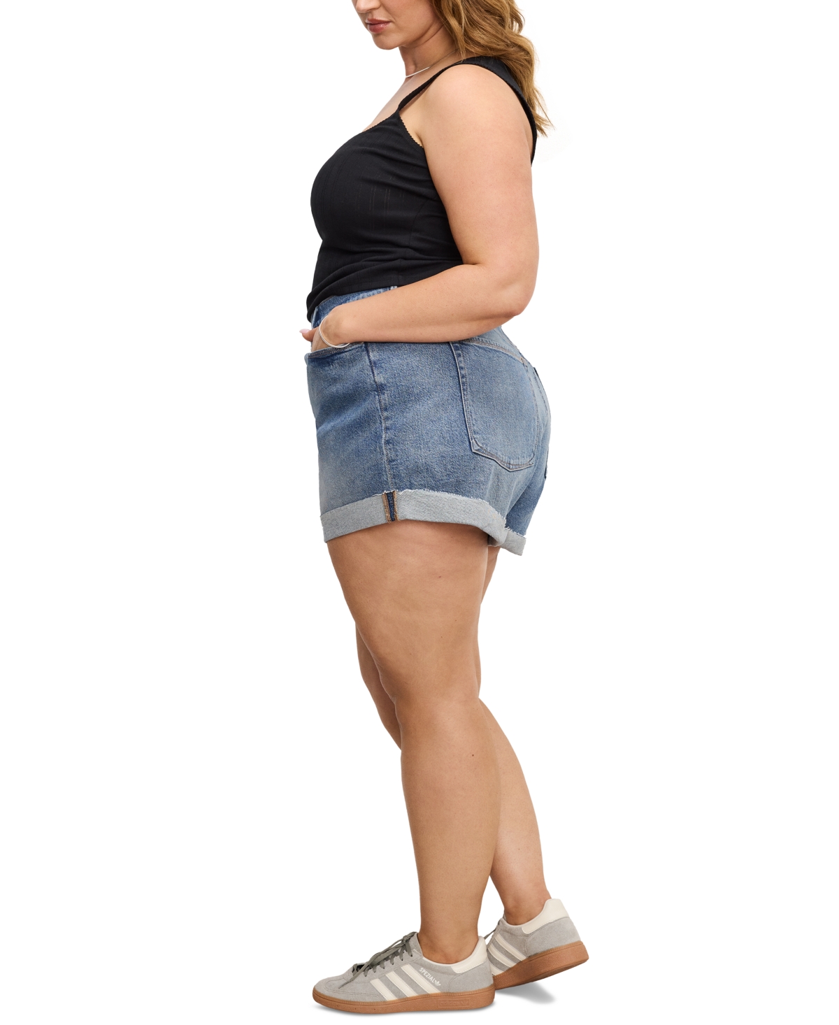 Shop Good American Women's Good Girlfriend Shorts In Indigo575
