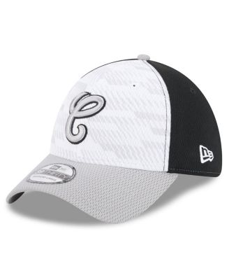 New Era - Men's Black/Gray Chicago White Sox 2025 MLB Clubhouse 39THIRTY Flex Hat