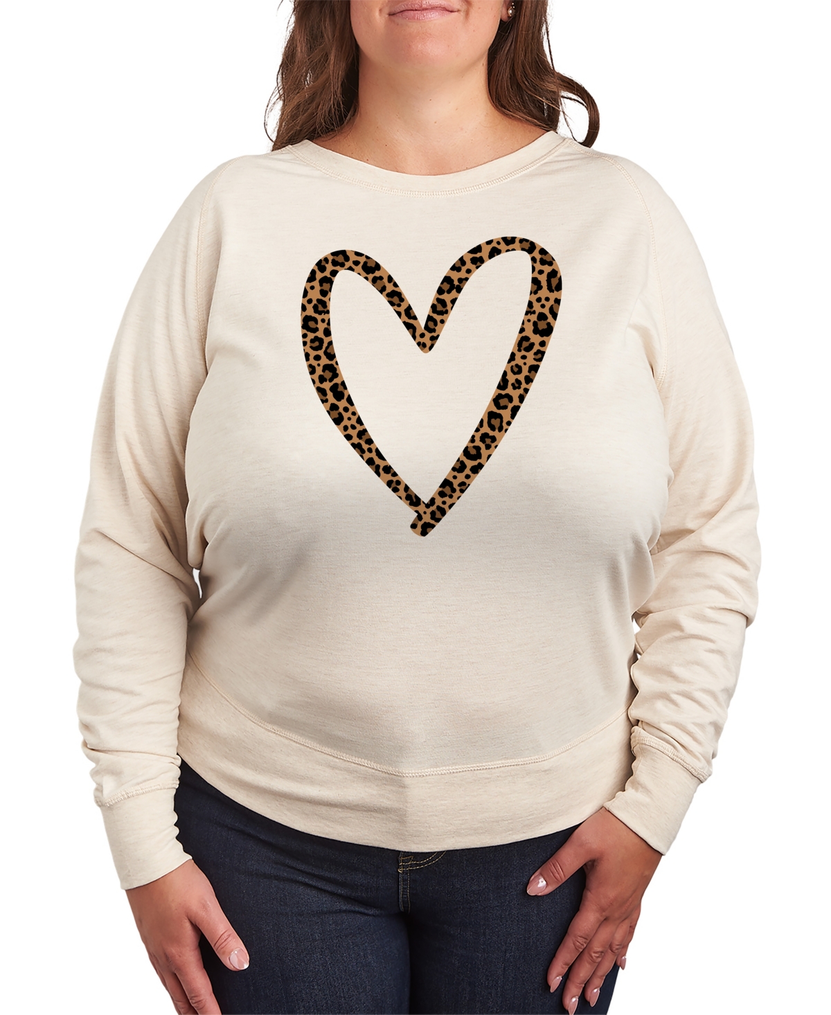 Plus Size Leopard Heart Graphic Pullover T-Shirt - Beige/Khaki
