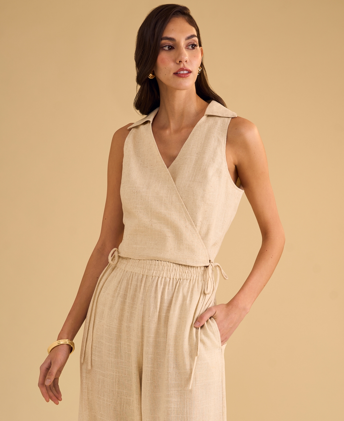 1.state Women's Collared Crossover Cropped Top In Natural