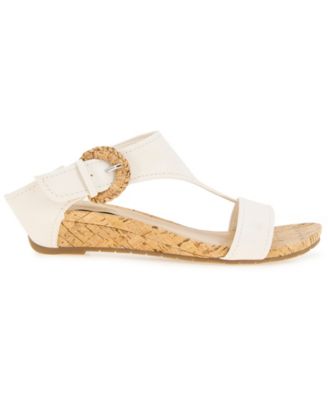 Women's Great Buckle Wedge Sandals