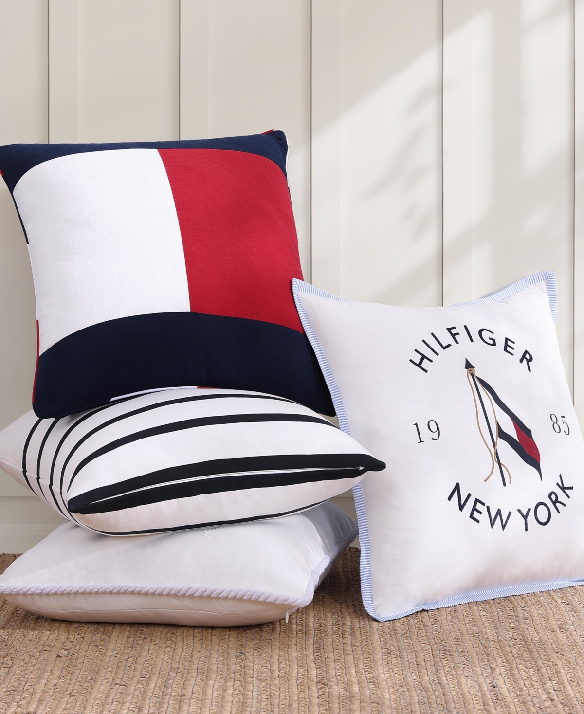 Tommy Hilfiger Anchor With Rope Cotton Canvas Decorative Pillow In White