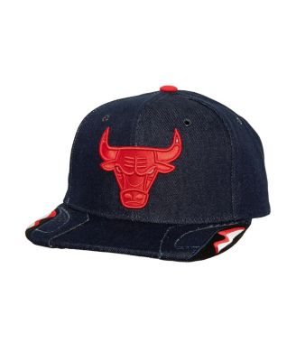 Mitchell & Ness - Men's Denim Chicago Bulls Day 6 Snapback Hat