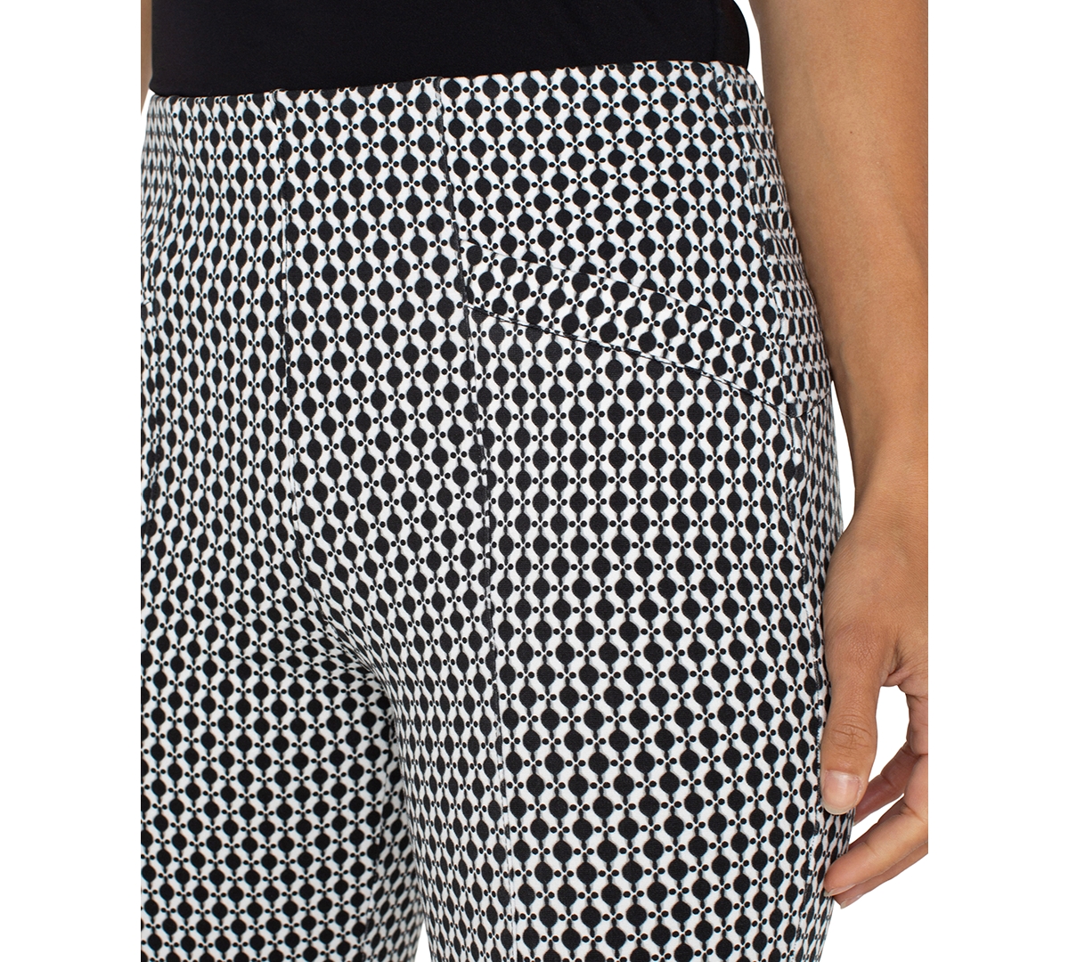 Liverpool Los Angeles Stella Geo Print Pull-on Kick Flare Knit Pants In Black,white Batik