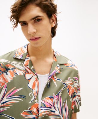 Men's Regular-Fit Leaf-Print Camp Shirt