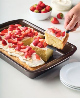 Symmetry Nonstick Chocolate Brown 9" x 13" Rectangular Cake Pan