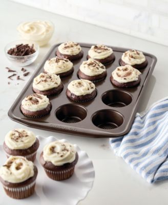 Symmetry Nonstick Chocolate Brown 12-Cup Muffin Pan
