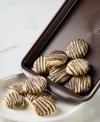 Symmetry Nonstick Chocolate Brown 10" x 15" Cookie Pan