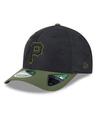 New Era - Men's Black Pittsburgh Pirates Player Replica 9FORTY Adjustable Hat