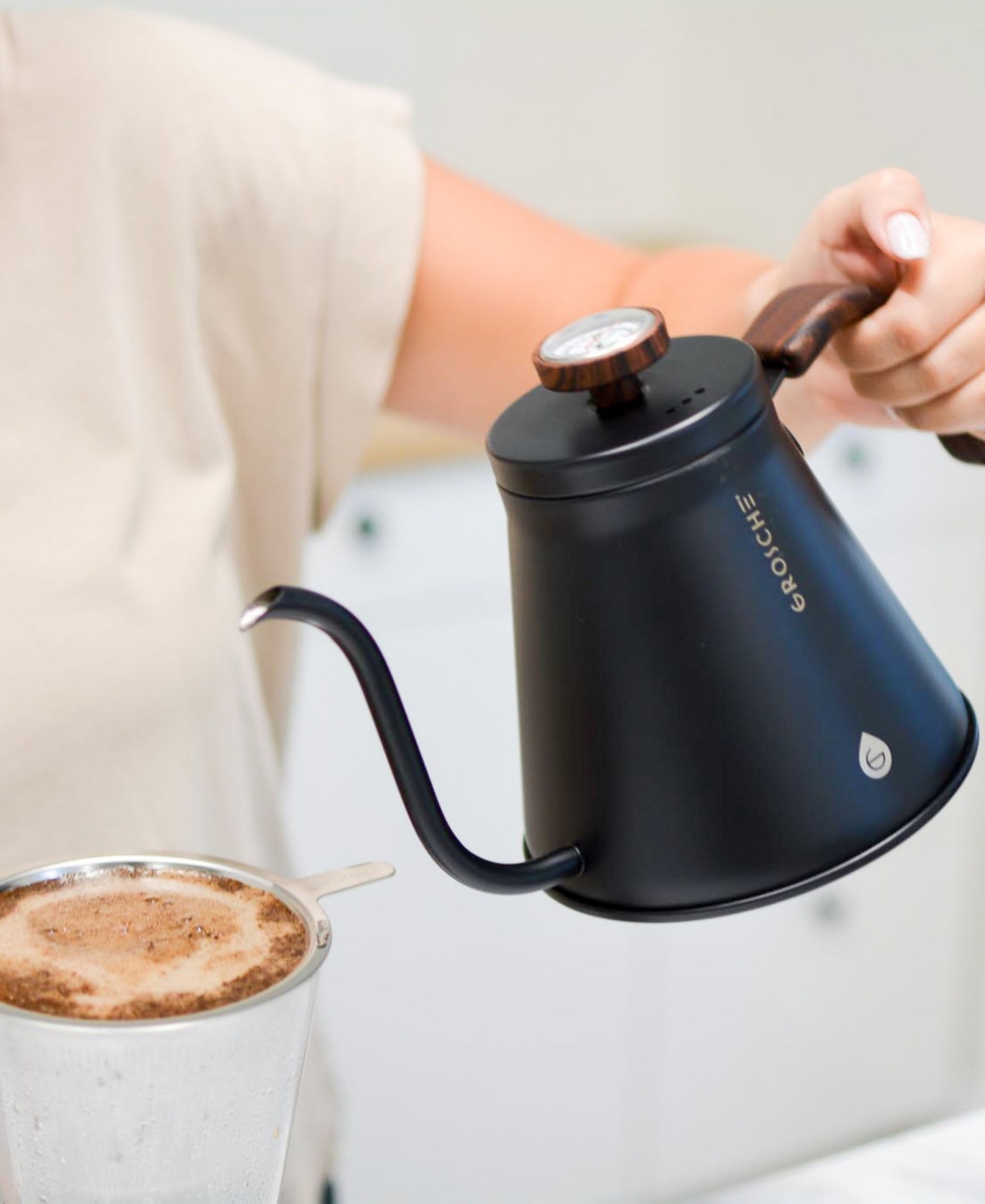 Grosche Marrakesh 34 Oz. Gooseneck Kettle In Black